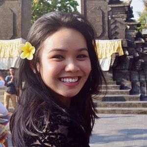 Meet your Posher, Lucy